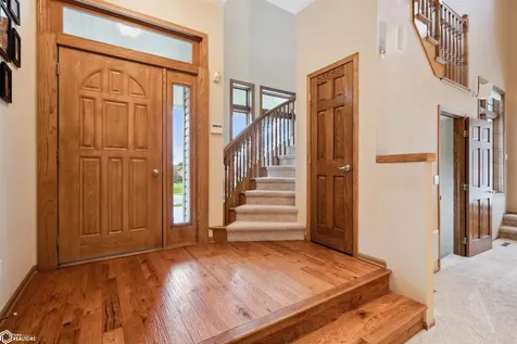 2310 Knollway Drive Marshalltown IA 50158