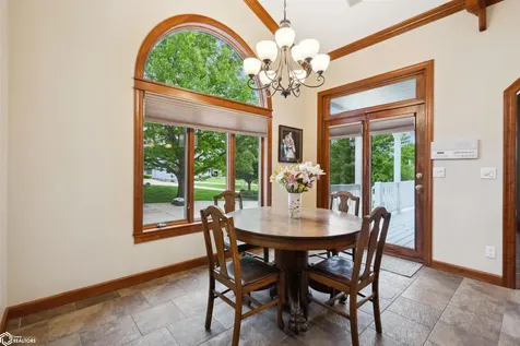 2310 Knollway Drive Marshalltown IA 50158