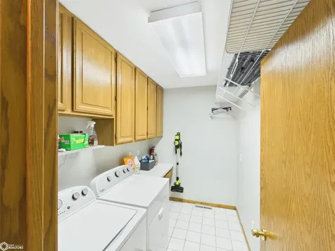 2351 Timberlane Heights Ottumwa IA 52501
