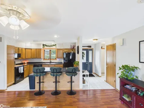 2351 Timberlane Heights Ottumwa IA 52501