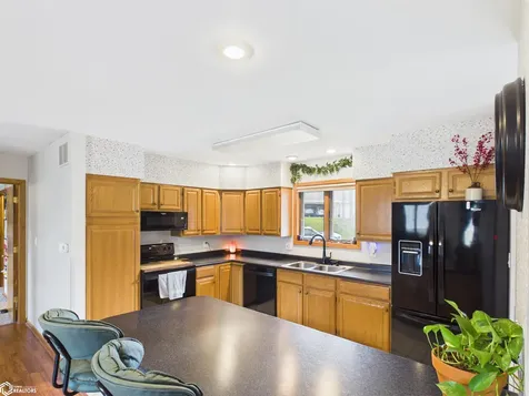 2351 Timberlane Heights Ottumwa IA 52501