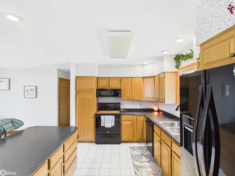 2351 Timberlane Heights Ottumwa IA 52501