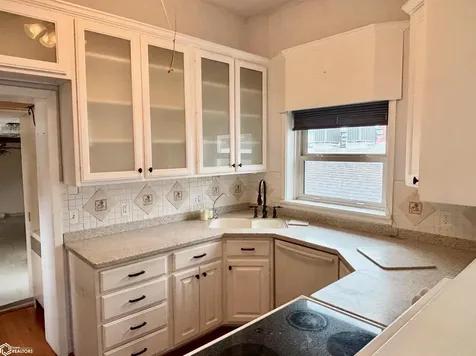 120 S Main Street Fairfield IA 52556