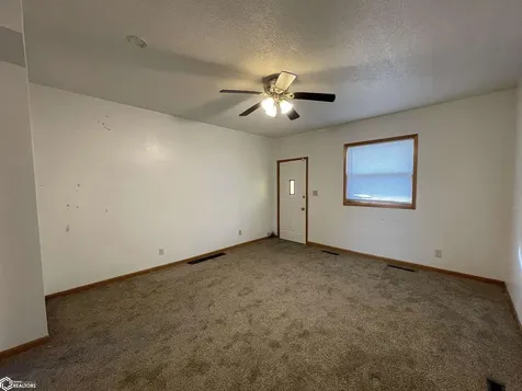 204 S 5th Street Marshalltown IA 50158