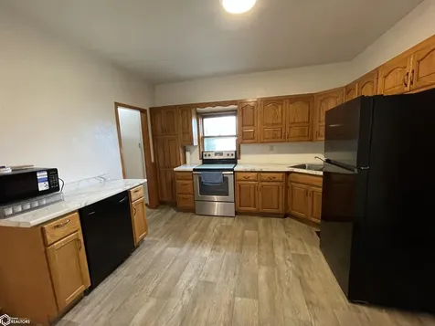 204 S 5th Street Marshalltown IA 50158