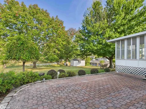 1404 N Van Buren Avenue Ottumwa IA 52501