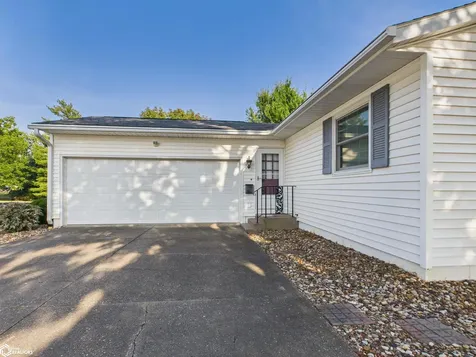 1404 N Van Buren Avenue Ottumwa IA 52501