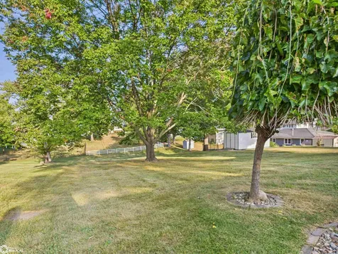 1404 N Van Buren Avenue Ottumwa IA 52501