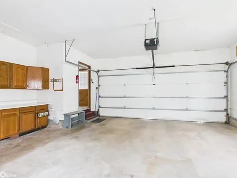 1404 N Van Buren Avenue Ottumwa IA 52501
