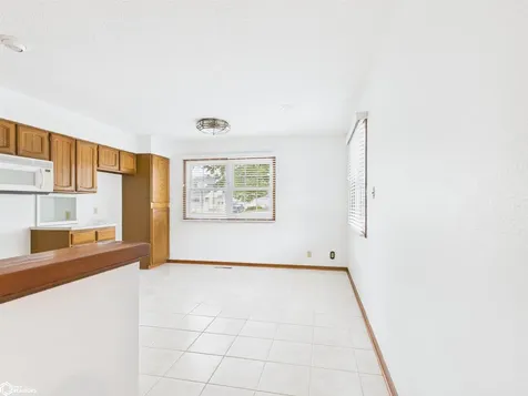 1404 N Van Buren Avenue Ottumwa IA 52501