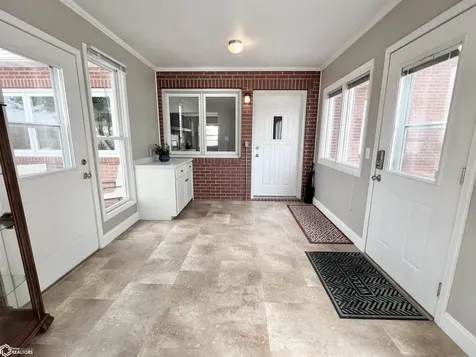 1202 S 20th Avenue W Newton IA 50208