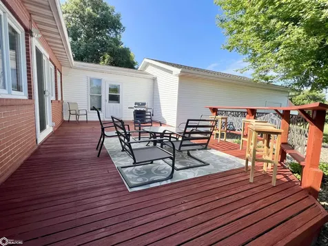 1202 S 20th Avenue W Newton IA 50208