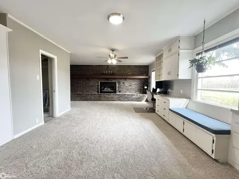 1202 S 20th Avenue W Newton IA 50208