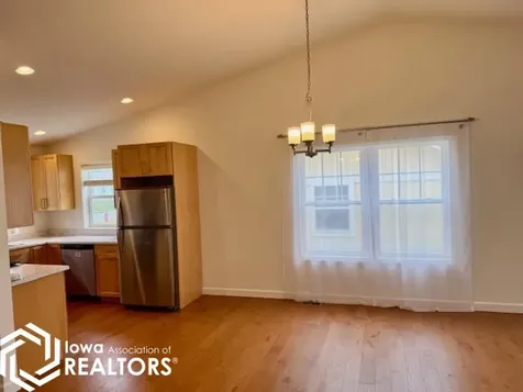 2142 Garnet Lane Fairfield IA 52556