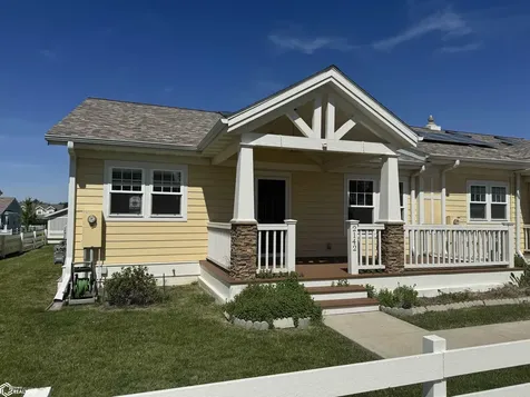 2142 Garnet Lane Fairfield IA 52556