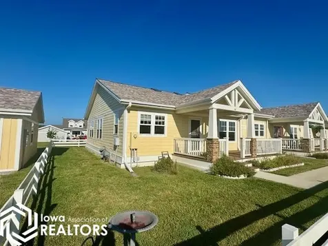 2142 Garnet Lane Fairfield IA 52556