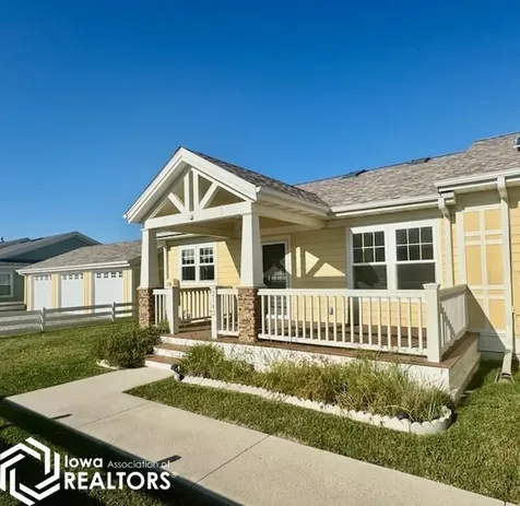 2142 Garnet Lane Fairfield IA 52556