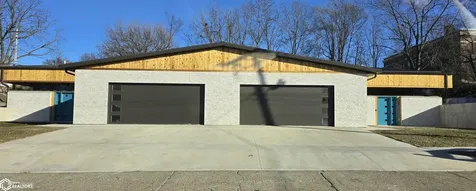 330 N 6th Street Oskaloosa IA 52577