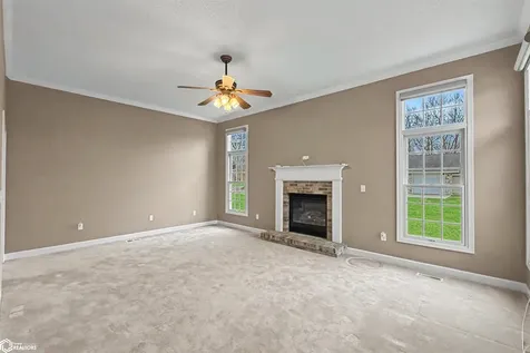 2009 Briardale Drive Iowa Falls IA 50126