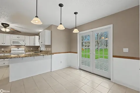 2009 Briardale Drive Iowa Falls IA 50126