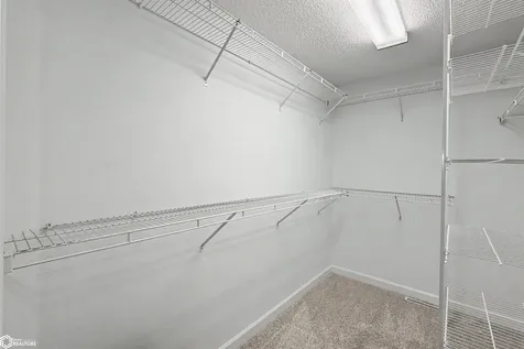 2009 Briardale Drive Iowa Falls IA 50126