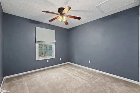 2009 Briardale Drive Iowa Falls IA 50126