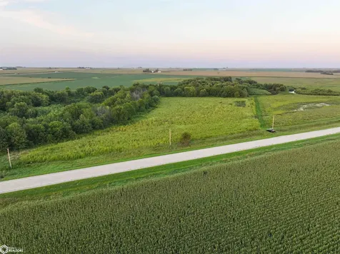 Buffalo Creek Boulevard Winthrop IA 50682