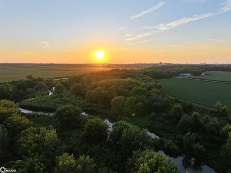 Buffalo Creek Boulevard Winthrop IA 50682