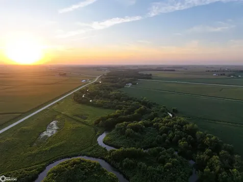 Buffalo Creek Boulevard Winthrop IA 50682