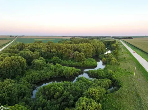 Buffalo Creek Boulevard Winthrop IA 50682