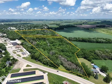Iowa Street Center Point IA 52213