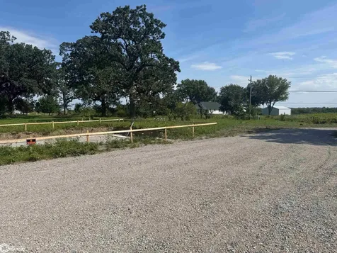 1201 Walton Road Fairfield IA 52556