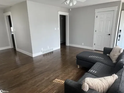1005 S 5th Street Fairfield IA 52556