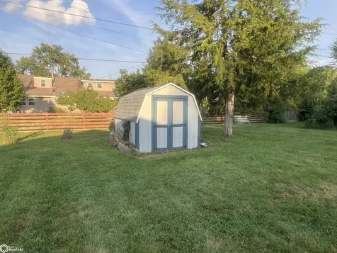 1005 S 5th Street Fairfield IA 52556