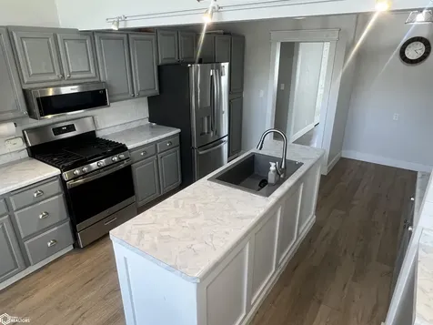 1005 S 5th Street Fairfield IA 52556