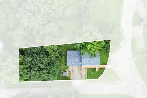5191 Skyline Drive Brooklyn IA 52211