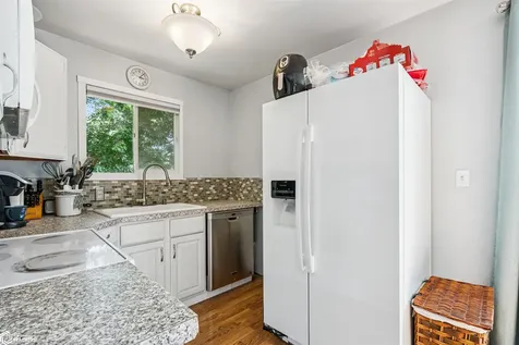5191 Skyline Drive Brooklyn IA 52211