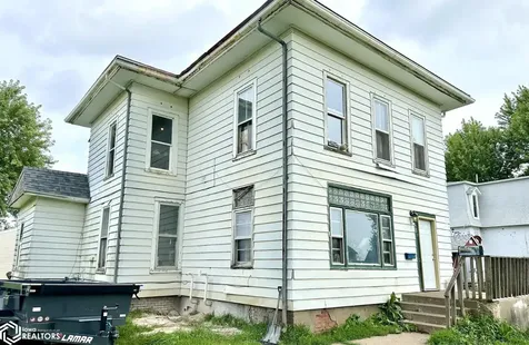 725 Spring Street Grinnell IA 50112
