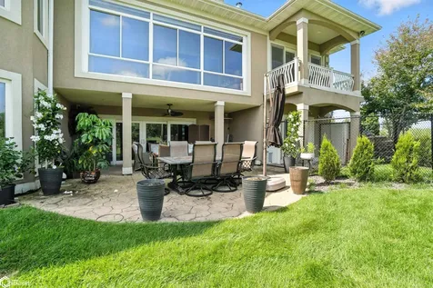 5632 Clubhouse Drive Burlington IA 52601