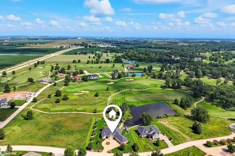 5632 Clubhouse Drive Burlington IA 52601