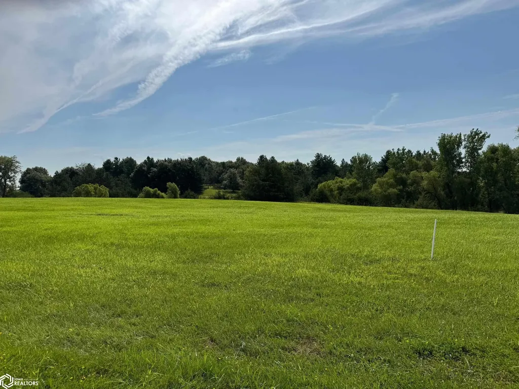 Grand Drive Fairfield IA 52556
