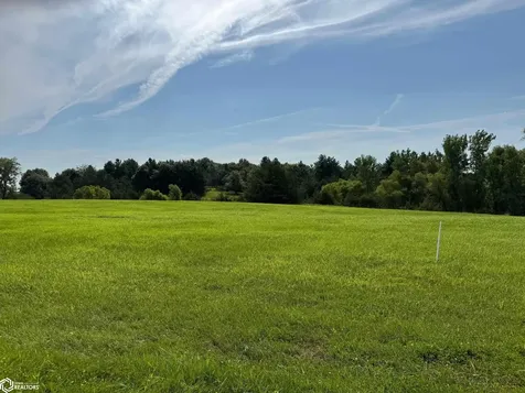Grand Drive Fairfield IA 52556