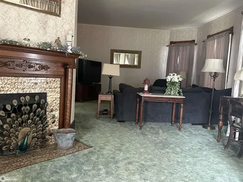 907 Avenue D Fort Madison IA 52627