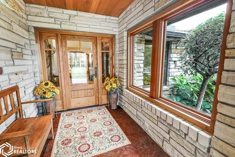 2775 Osburn Avenue Oskaloosa IA 52577