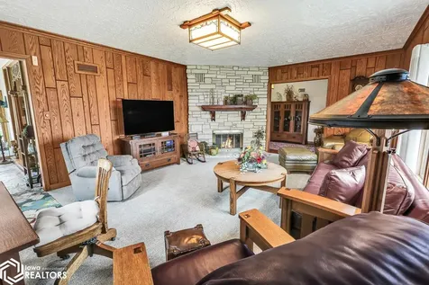 2775 Osburn Avenue Oskaloosa IA 52577