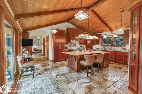 2775 Osburn Avenue Oskaloosa IA 52577