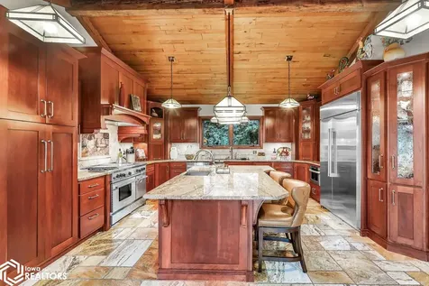 2775 Osburn Avenue Oskaloosa IA 52577