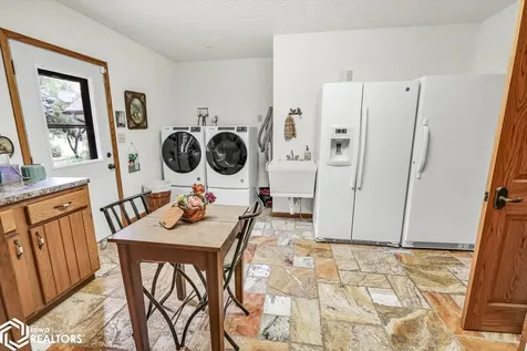 2775 Osburn Avenue Oskaloosa IA 52577