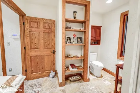 2775 Osburn Avenue Oskaloosa IA 52577