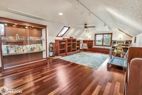 2775 Osburn Avenue Oskaloosa IA 52577